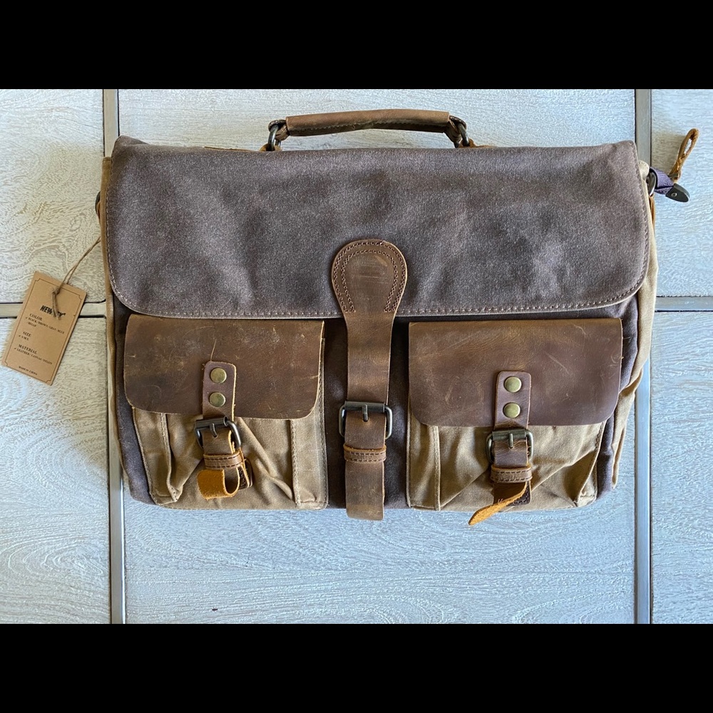 Newhey Messenger Bag